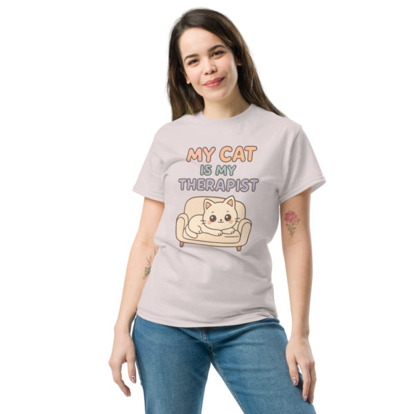 Funny cat grey t-shirt for women with My Cat is My Therapist slogan, kawaii casual tee