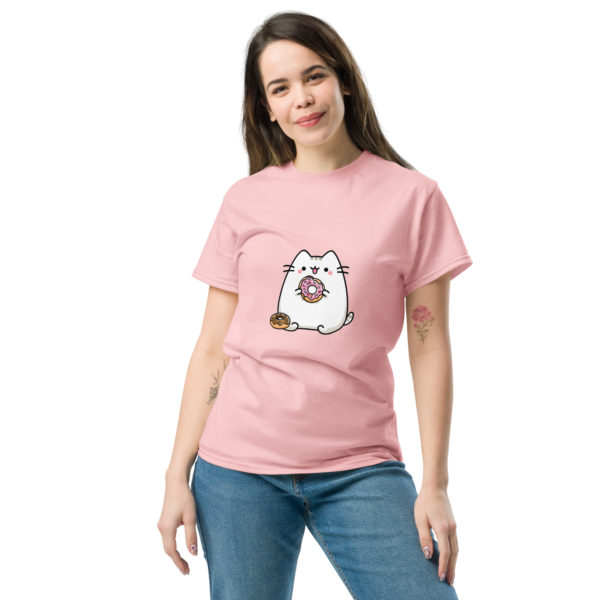 Kawaii cat light pink t-shirt for women with cute donut print, fun pastel tee
